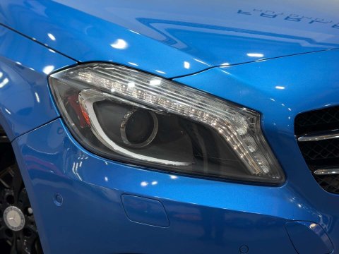 Mercedes-Benz A Class 2.1 A200 CDI Sport Hatchback 5dr Diesel 7G-DCT Euro 6 (s/s) (136 ps) 61