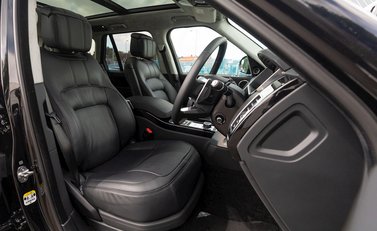 Land Rover Range Rover 3.0 TDV6 Autobiography 11