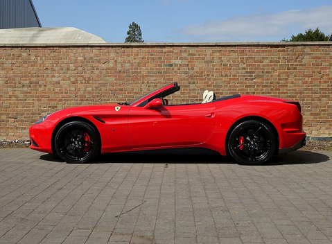 Ferrari California T 8