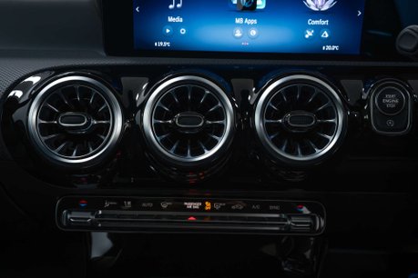 Mercedes-Benz CLA Class 2.0 CLA35h MHEV AMG (Premium Plus) Coupe 4dr Petrol Hybrid 8G-DCT 4MATIC Eu 32