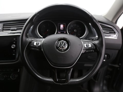 Volkswagen Tiguan Allspace 2.0 TDI SE Nav DSG 4Motion Euro 6 (s/s) 5dr 10