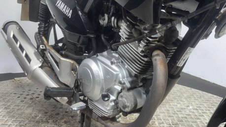 Yamaha YBR 125 2016 ONLY 6K GOOD LOOKING PROJECT BIKE SPARES OR REPAIR 125CC LEARNER 16