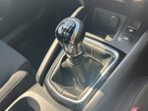 Nissan Qashqai 1.5 dCi N-Connecta SUV 5dr Diesel Manual Euro 6 (s/s) (110 ps) 25