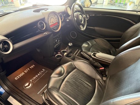 Mini Convertible 1.6 Cooper Euro 6 (s/s) 2dr 30