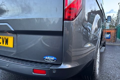 Ford Tourneo Custom 320 130 ps Titanium L2 9 Seater - Automatic 24