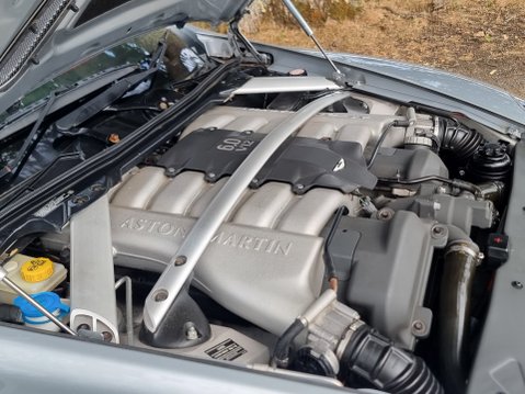 Aston Martin DB9 V12 14