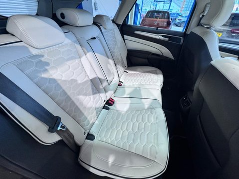 Ford Mondeo 2.0 TDCi Vignale Powershift Euro 6 (s/s) 5dr 39