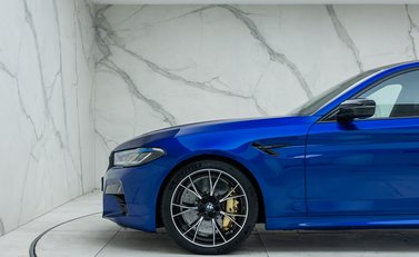 BMW M5 COMPETITION 38