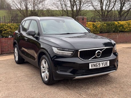 Volvo XC40 2.0 XC40 Momentum D3 5dr 1