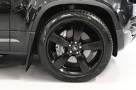 Land Rover Defender 3.0 Defender HSE D MHEV Auto 4WD 5dr 18