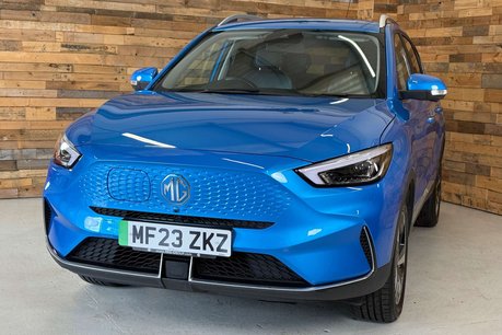 MG ZS 51.1kWh Trophy Connect SUV 5dr Electric Auto (176 ps) 35