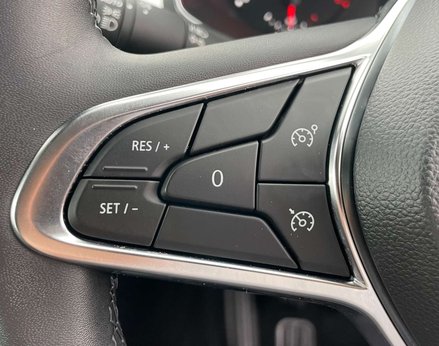 Renault Captur 1.0 Captur Iconic Edition TCe 5dr 47