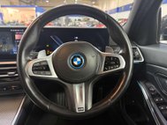 BMW 3 Series 2.0 330e 12kWh M Sport Saloon 4dr Petrol Plug-in Hybrid Auto Euro 6 (s/s) ( 25