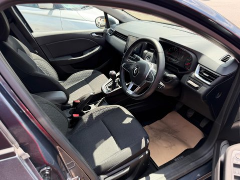 Renault Clio 1.0 TCe Iconic Edition Euro 6 (s/s) 5dr 15