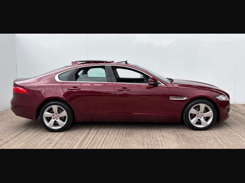 Jaguar XF 2.0 XF Portfolio D AWD Auto 4WD 4dr 14