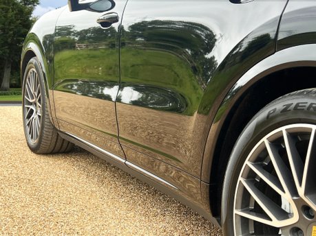 Porsche Cayenne V8 TURBO TIPTRONIC 22