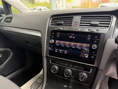 Volkswagen Golf 1.4 TSI SE Nav Euro 6 (s/s) 5dr 28