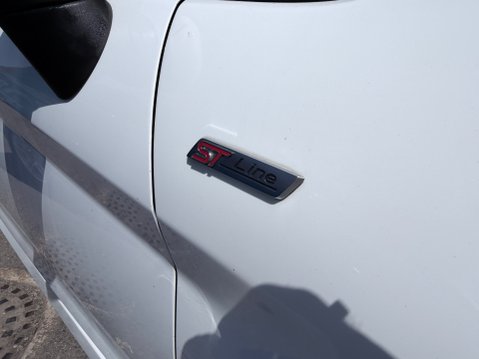 Ford Fiesta 1.0 ST-LINE 5