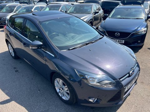 Ford Focus 1.6 Titanium Navigator Powershift Euro 5 5dr 8
