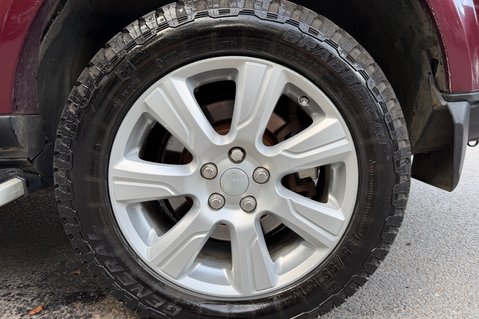 Land Rover Discovery SDV6 SE TECH - 11 SERVICES RECORDED INC CAMBELT CHANGE 55