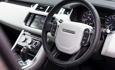 Land Rover Range Rover Sport 5.0 SVR 11