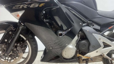 Kawasaki Er ER6 2007 ONLY 12K PROJECT BIKE SPARES OR REPAIR 650CC A2 25