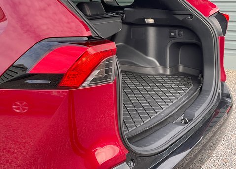 Suzuki Across E-FOUR PHEV 22