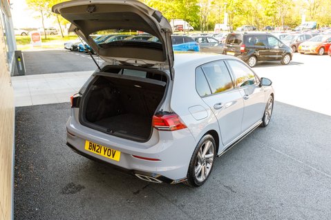 Volkswagen Golf R-LINE TSI 41