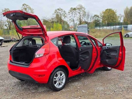 Ford Fiesta 1.0T EcoBoost Zetec Euro 5 (s/s) 5dr 8