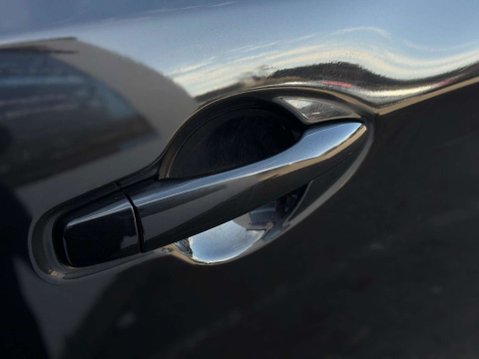 Nissan Qashqai 1.2 DIG-T n-tec 2WD Euro 6 (s/s) 5dr 25