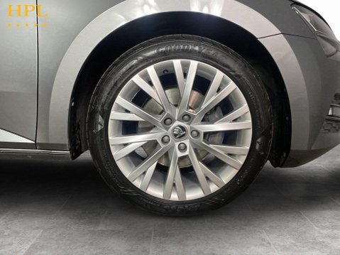 Skoda Superb 1.5 TSI ACT SE L Hatchback 5dr Petrol DSG Euro 6 (s/s) (150 ps) Air Con - A 10