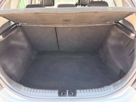 Kia Ceed 1.6 Ceed SR-7 5dr 26