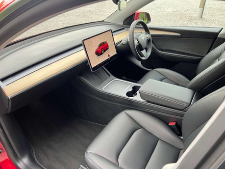 Tesla Model Y ModeL Y Long Range AWD 4WD 5dr 39
