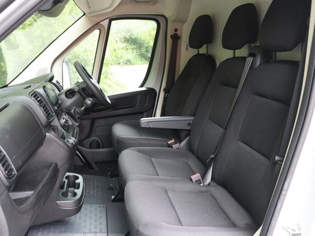 Citroen Relay 35 L3H2 2.2 BlueHDi 140 Enterprise 9