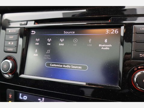 Nissan Qashqai 1.3 Qashqai N-Connecta DiG-T 5dr 36