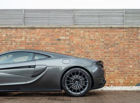McLaren 570 30