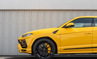Lamborghini Urus 29