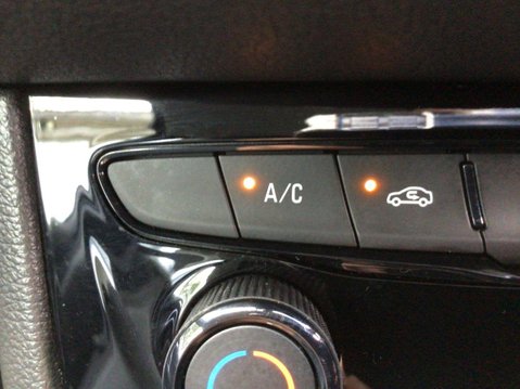 Vauxhall Astra 1.2 SRI 5d 144 BHP 19