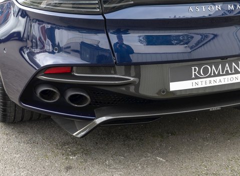 Aston Martin DBS Superleggera 32