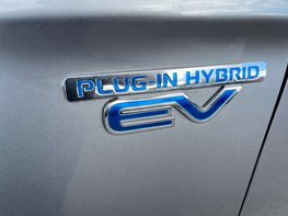 Mitsubishi Outlander 2.4 Outlander Design PHEV CVT 4WD 5dr 82