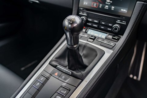 Porsche 718 Cayman GTS 14