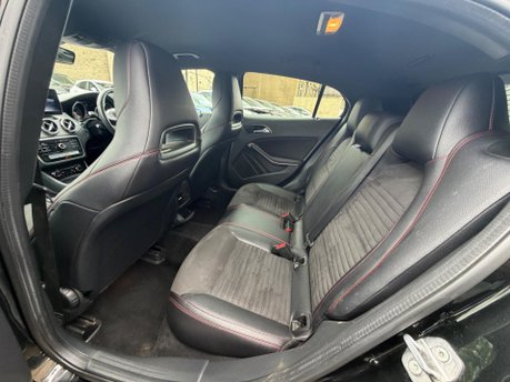 Mercedes-Benz GLA GLA 180 AMG LINE EDITION 12