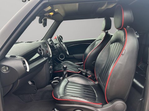 Mini Convertible 1.6 Cooper S Euro 5 (s/s) 2dr 38