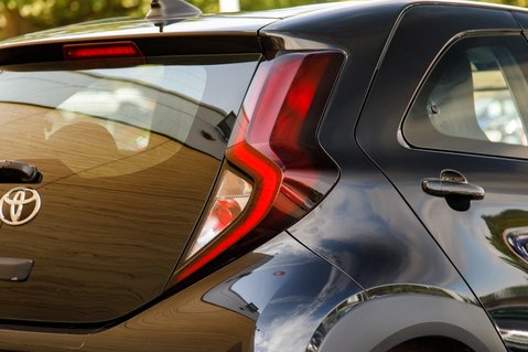 Toyota Aygo X VVT-I PURE 9