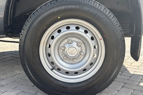 Isuzu D-Max Utility Single Cab 4x4 Pickup 31