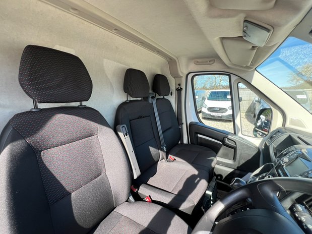 Vauxhall Movano LWB L3H2 (SOLD) Medium Roof F3500 Air Con Nav Tow Bar EURO 6 NO VAT 28