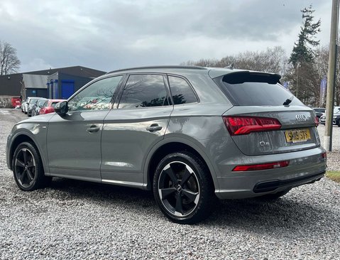 Audi Q5 2.0 Q5 Black Edition 40 TDI Quattro Semi-Auto 4WD 5dr 7