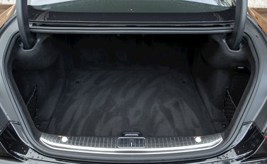 Mercedes-Benz S63 AMG Coupe 28