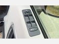 Land Rover Discovery Sport 2.0 Discovery Sport HSE TD4 Auto 4WD 5dr 25