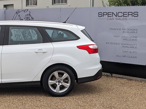 Ford Focus ZETEC NAVIGATOR TDCI 6
